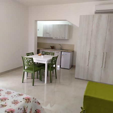 Guest House Neviano Торе Лапило Екстериор снимка
