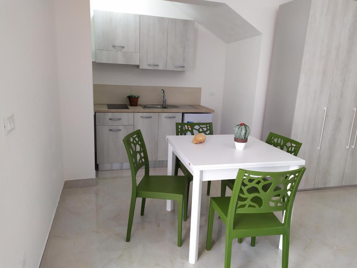Guest House Neviano Торе Лапило Екстериор снимка